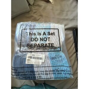 NEW 60 pcs Christmas Can Cooler Sleeves 12 oz Reusable Insulated Party Decoratio